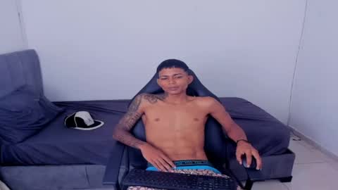 alphas_latins online show from 04/29/26, 11:00