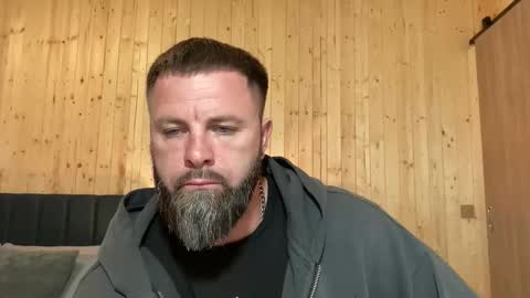 Jhonny online show from 05/18/26, 02:07