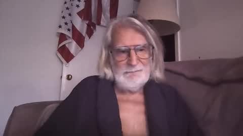 AlphaUniform online show from 02/21/26, 05:47