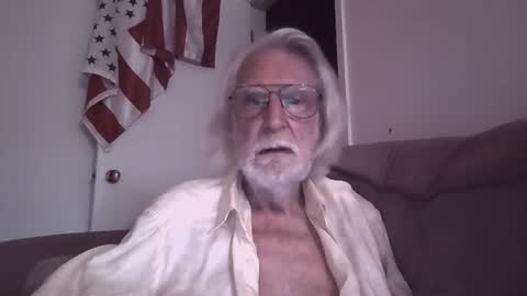 AlphaUniform online show from 07/16/26, 10:54
