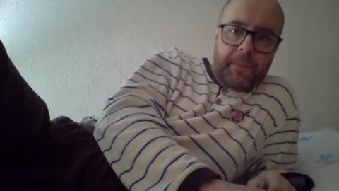 Snapshot of alrue1 chatting on 01/31/25, 07:40 AlexRue online show from 01/31/25, 07:40