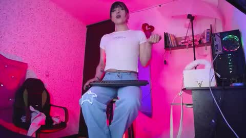 Snapshot of altair_x chatting on 10/14/25, 09:04 altair_x online show from 10/14/25, 09:04