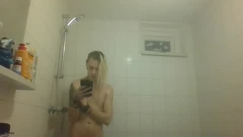 Snapshot of altboy010 chatting on 01/01/25, 04:07 altboy010 online show from 01/01/25, 04:07