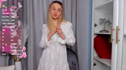 Snapshot of althenabrach chatting on 09/14/25, 07:40 Betty online show from 09/14/25, 07:40