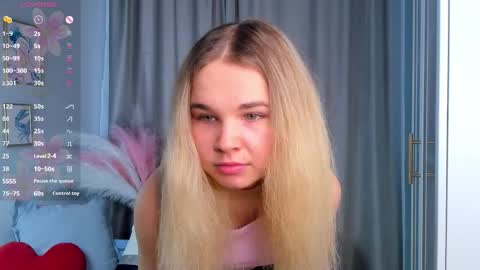 Snapshot of althenabrach chatting on 10/22/25, 08:03 Betty online show from 10/22/25, 08:03