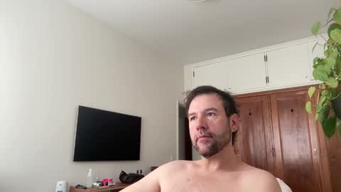 Snapshot of alto1e90br chatting on 09/27/25, 12:21 alto1e90br online show from 09/27/25, 12:21