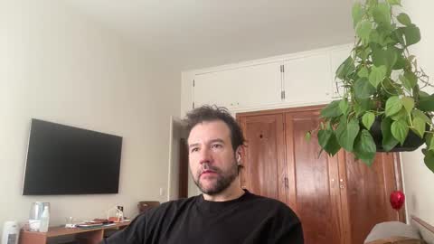 Snapshot of alto1e90br chatting on 10/20/25, 01:33 alto1e90br online show from 10/20/25, 01:33