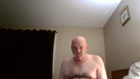 Snapshot of altoplay69 chatting on 12/21/25, 05:25 altoplay69 online show from 12/21/25, 05:25