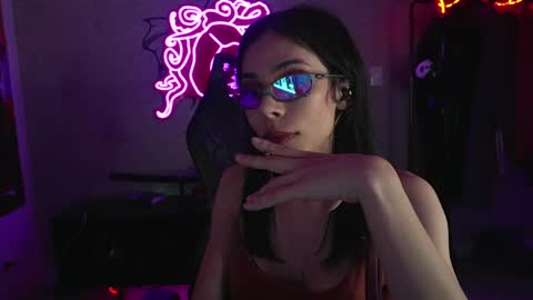 Snapshot of altsofie chatting on 02/03/25, 03:42 Sofie Kimino online show from 02/03/25, 03:42