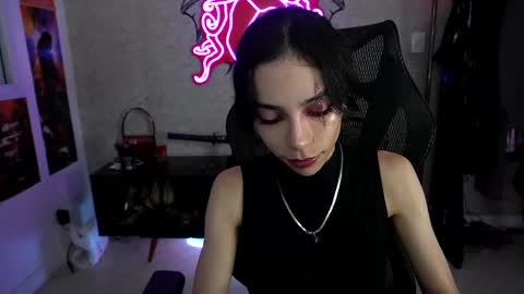 Snapshot of altsofie chatting on 03/01/25, 11:47 Sofie Kimino online show from 03/01/25, 11:47