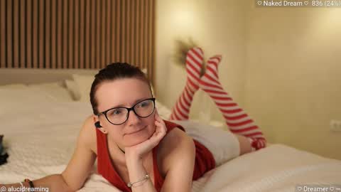 Snapshot of alucidreaming chatting on 11/17/25, 07:08 Lucid Dreaming online show from 11/17/25, 07:08