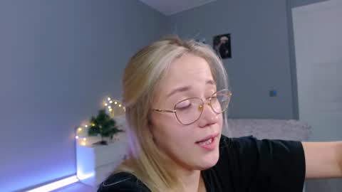 Snapshot of aluntick chatting on 12/18/24, 05:31 Amelia NEXT STREAM online show from 12/18/24, 05:31