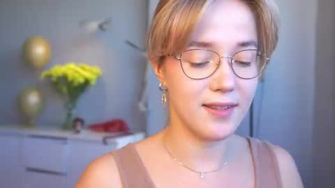 Snapshot of aluntick chatting on 05/08/26, 02:22 Amelia NEXT STREAM online show from 05/08/26, 02:22
