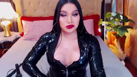 Alura Jhenson online show from 05/02/26, 10:48