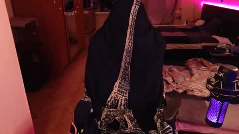 Snapshot of alvin__main chatting on 02/16/25, 08:11 Alvin Puska -- online show from 02/16/25, 08:11