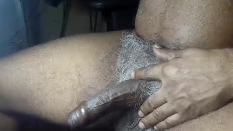 Snapshot of alw7034456789007 chatting on 01/15/25, 01:52 Alex online show from 01/15/25, 01:52