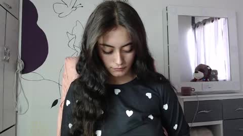 Snapshot of aly_foxx chatting on 02/18/25, 03:10 Aly foxx online show from 02/18/25, 03:10