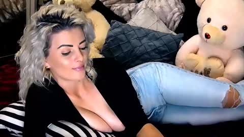 aly online show from 12/11/24, 01:28