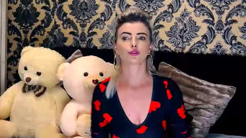 aly online show from 12/20/24, 01:11