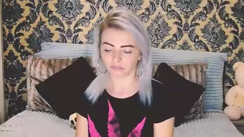 aly online show from 02/26/25, 10:04