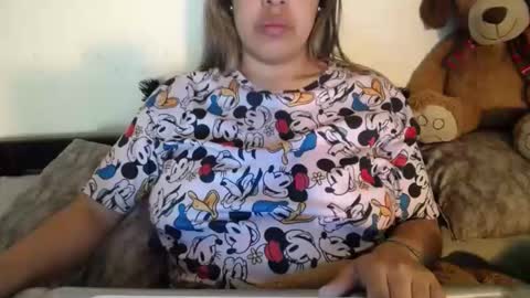 Snapshot of alynfoxx chatting on 03/09/25, 03:01 Alyn Maria online show from 03/09/25, 03:01