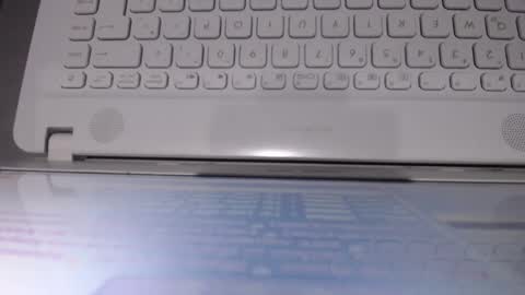 Snapshot of alynfoxx chatting on 09/26/25, 04:38 Alyn Maria online show from 09/26/25, 04:38