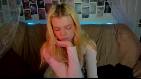 Alysa   7GMT  online show from 03/19/26, 01:31