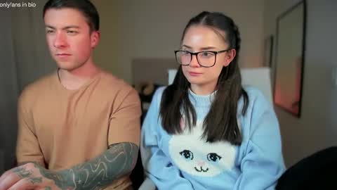 Snapshot of alyshianeithan chatting on 02/27/25, 03:25 look onlyfans in screen online show from 02/27/25, 03:25