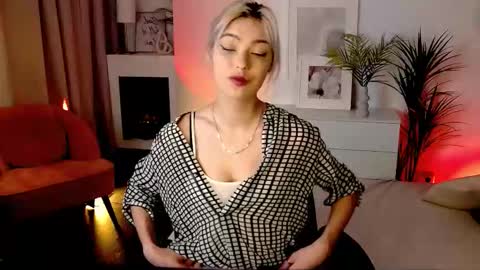 Alysia online show from 09/30/25, 02:11