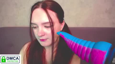 Alyssa online show from 11/25/25, 02:33