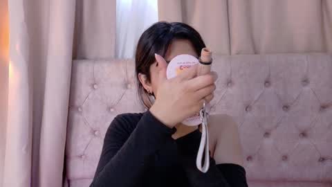 alyssa_joness online show from 11/17/25, 02:12