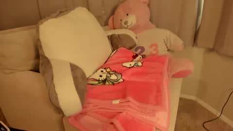 Snapshot of alyssaasianpersuasion21 chatting on 01/08/26, 07:05 Alyssa online show from 01/08/26, 07:05