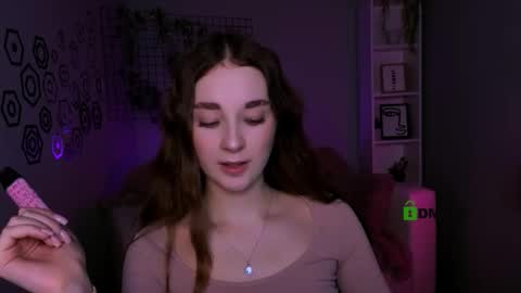 alyssamoan online show from 12/16/25, 10:15