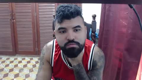 Snapshot of alz_hunter chatting on 09/27/25, 01:49 alz_hunter online show from 09/27/25, 01:49