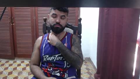 Snapshot of alz_hunter chatting on 09/28/25, 02:00 alz_hunter online show from 09/28/25, 02:00