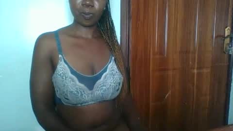 Snapshot of am_creme_delight chatting on 04/22/26, 03:02 am_creme_delight online show from 04/22/26, 03:02