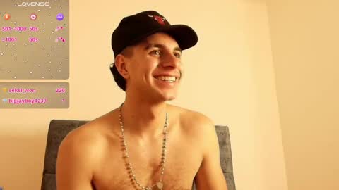 Snapshot of amadeo_wild chatting on 12/04/24, 05:11 Amadeo Wild online show from 12/04/24, 05:11