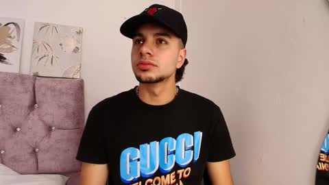 Snapshot of amadeo_wild chatting on 02/02/25, 12:57 Amadeo Wild online show from 02/02/25, 12:57