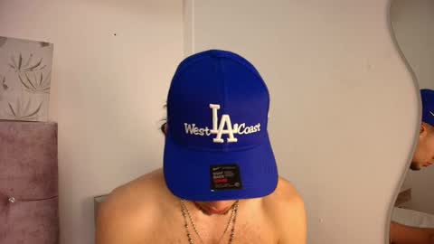 Snapshot of amadeo_wild chatting on 02/15/25, 10:31 Amadeo Wild online show from 02/15/25, 10:31