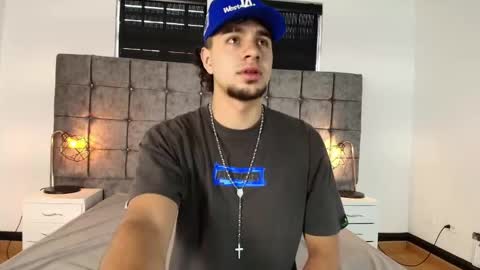 Snapshot of amadeo_wild chatting on 03/07/25, 12:34 Amadeo Wild online show from 03/07/25, 12:34