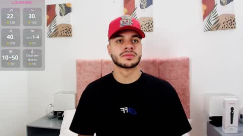 Snapshot of amadeo_wild chatting on 09/24/25, 04:10 Amadeo Wild online show from 09/24/25, 04:10