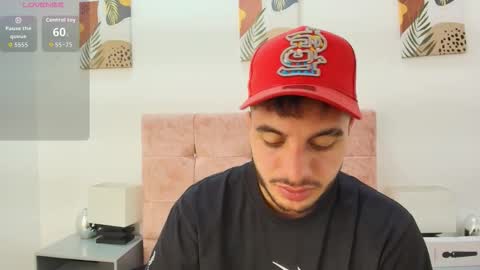 Snapshot of amadeo_wild chatting on 09/29/25, 03:28 Amadeo Wild online show from 09/29/25, 03:28