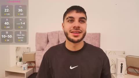 Snapshot of amadeo_wild chatting on 10/25/25, 04:24 Amadeo Wild online show from 10/25/25, 04:24