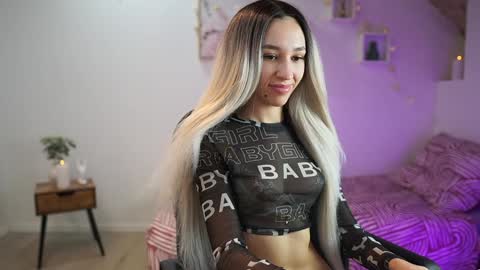 Snapshot of amai__liu chatting on 01/18/25, 10:39 Amai Liu online show from 01/18/25, 10:39