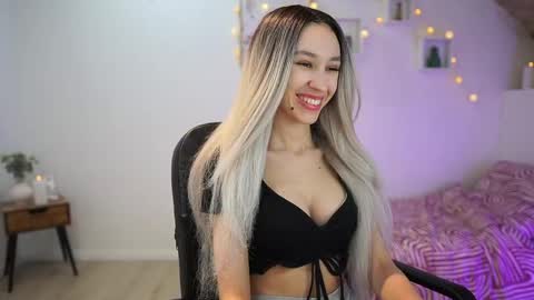 Snapshot of amai__liu chatting on 03/04/25, 07:11 Amai Liu online show from 03/04/25, 07:11