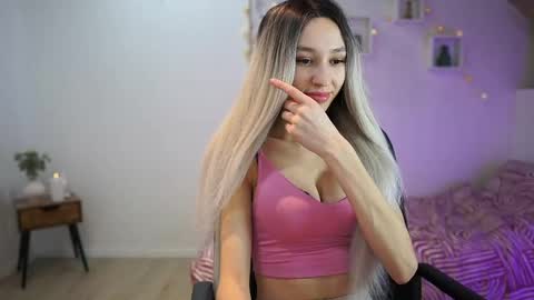 Snapshot of amai__liu chatting on 03/11/25, 07:03 Amai Liu online show from 03/11/25, 07:03