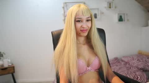 Snapshot of amai__liu chatting on 09/25/25, 06:11 Amai Liu online show from 09/25/25, 06:11