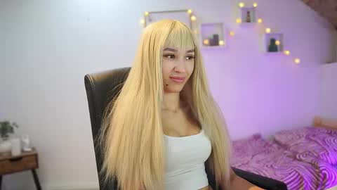 Snapshot of amai__liu chatting on 10/11/25, 06:06 Amai Liu online show from 10/11/25, 06:06