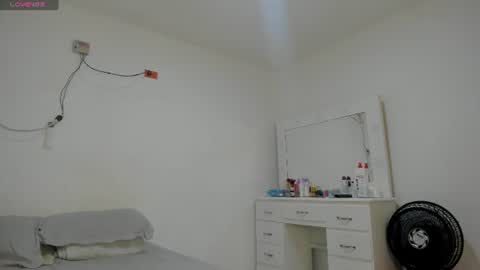 AMAIA online show from 06/19/26, 06:23