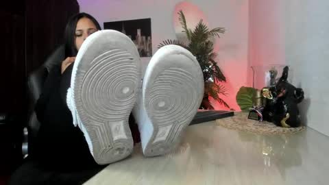 anny online show from 05/12/26, 02:08